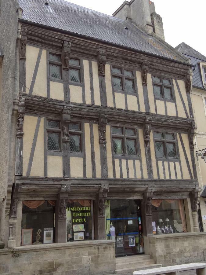 Le 4 Villa Bayeux Exteriör bild